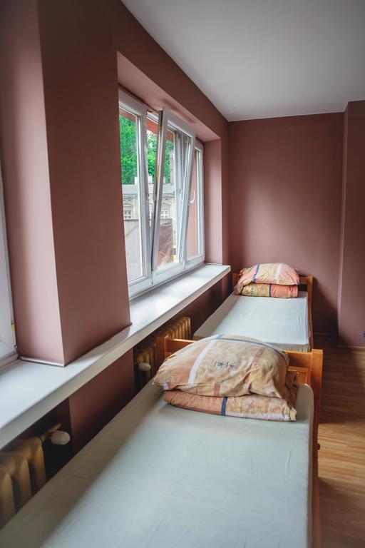 Hostel Lwowska26 Krakau Kamer foto