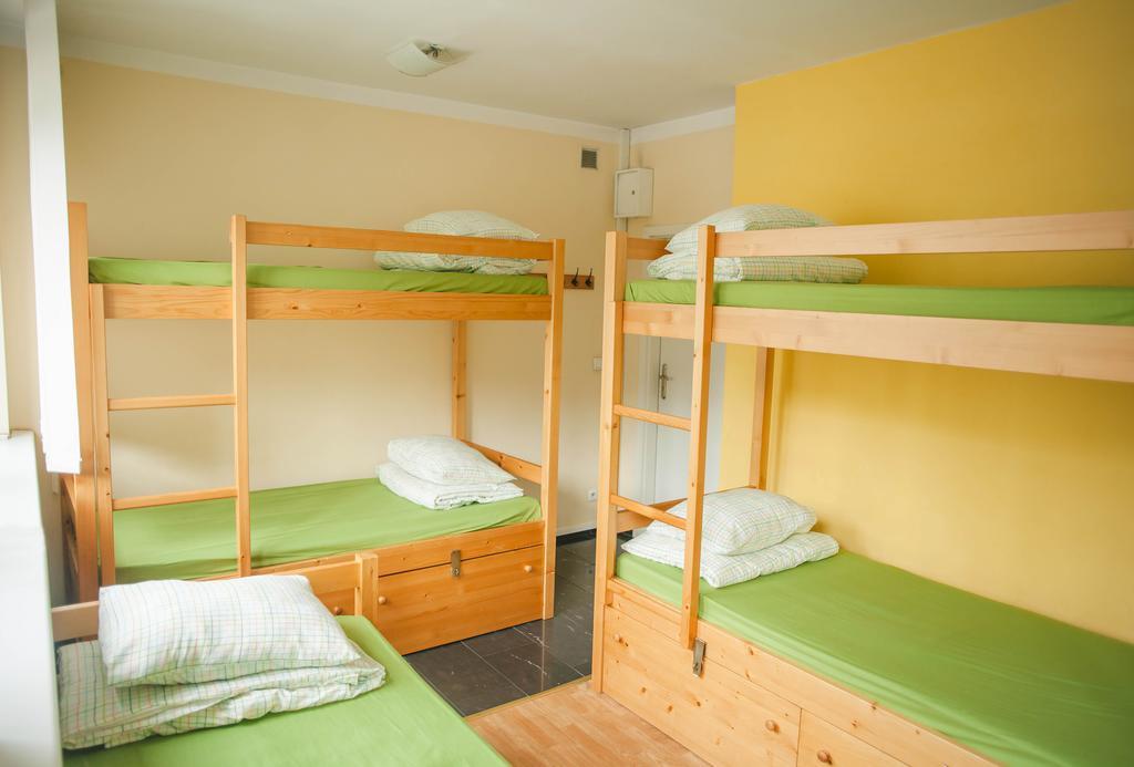 Hostel Lwowska26 Krakau Kamer foto